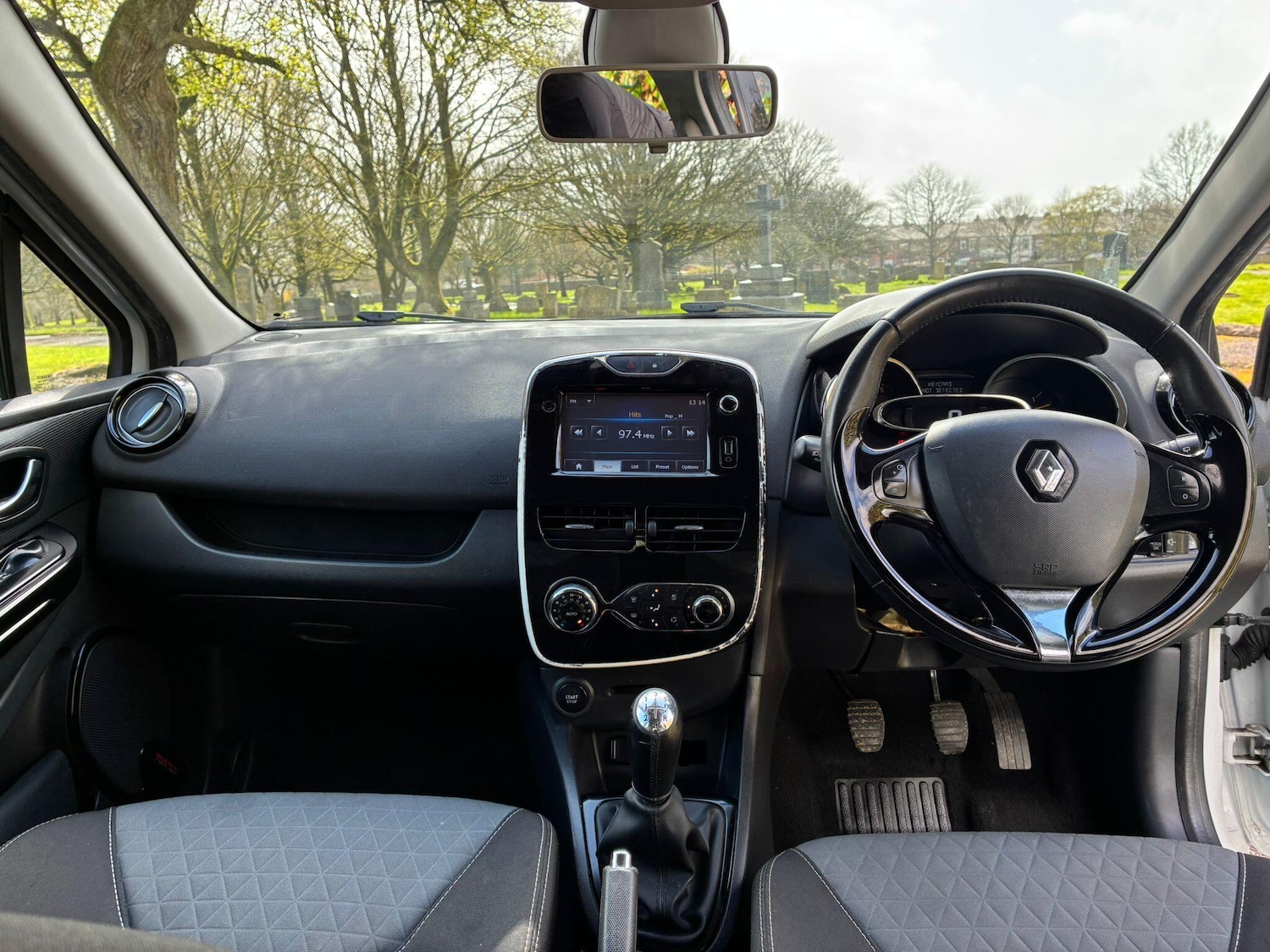 Used Renault Clio 2015 for sale - 78033907: Photo 11