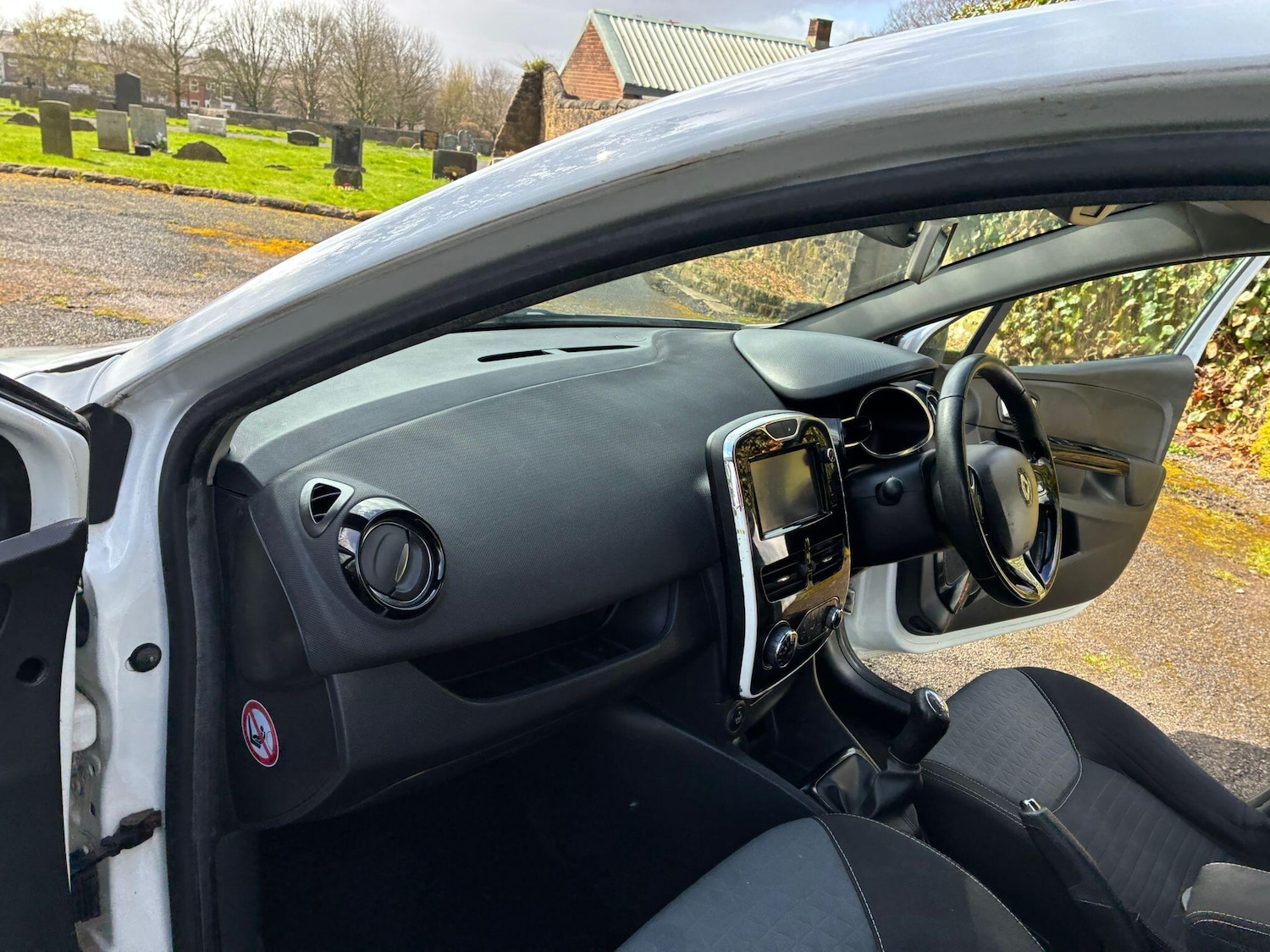 Used Renault Clio 2015 for sale - 78033907: Photo 13