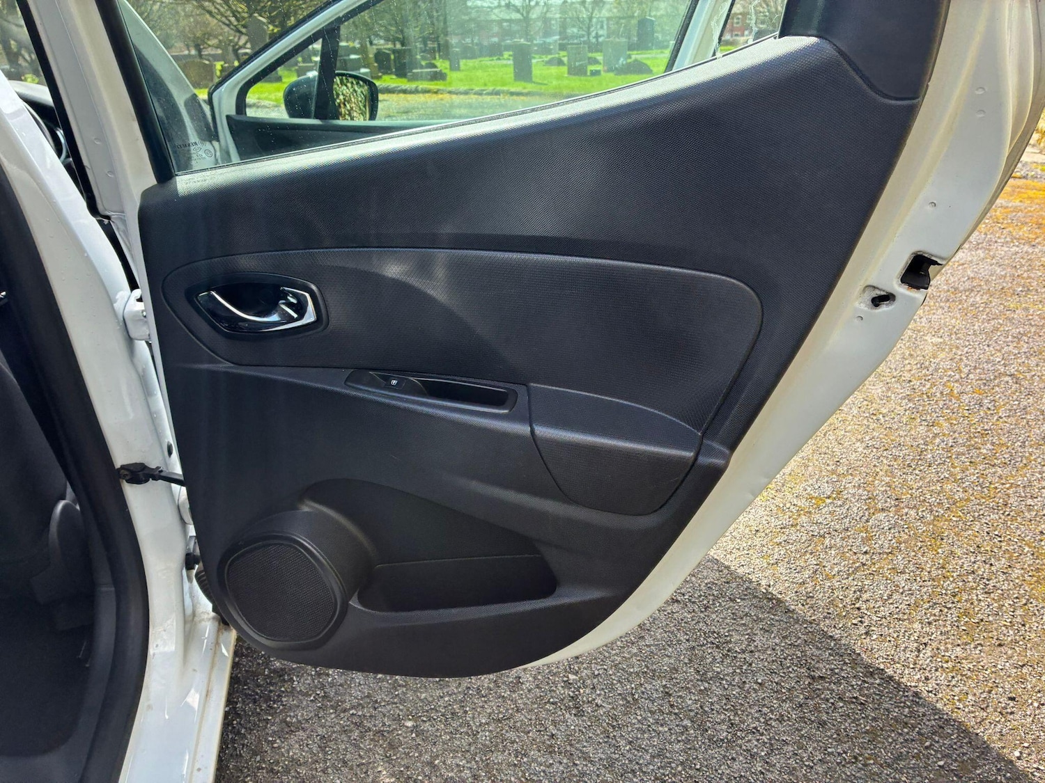 Used Renault Clio 2015 for sale - 78033907: Photo 22