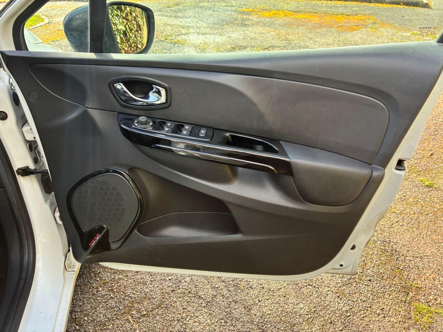 Used Renault Clio 2015 for sale - 78033907: Photo 26