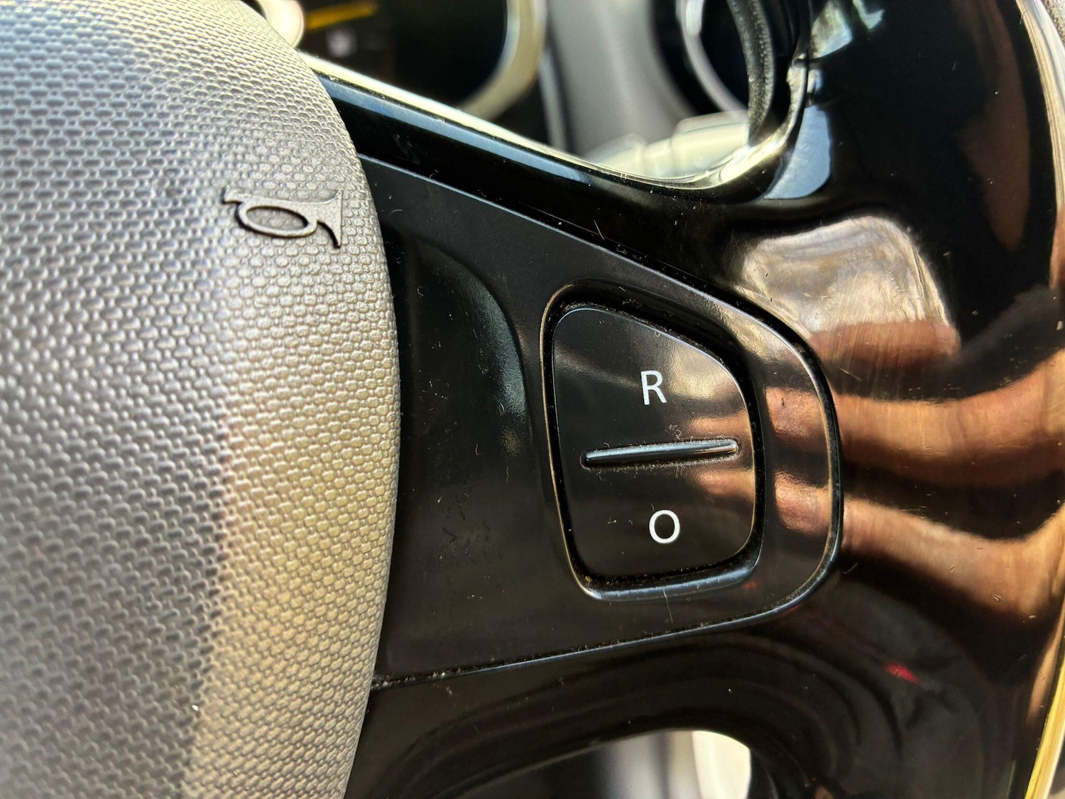 Used Renault Clio 2015 for sale - 78033907: Photo 33