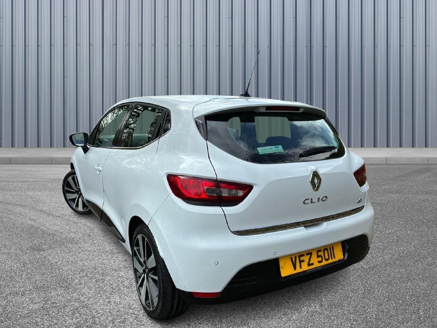 Used Renault Clio 2015 for sale - 78033907: Photo 4