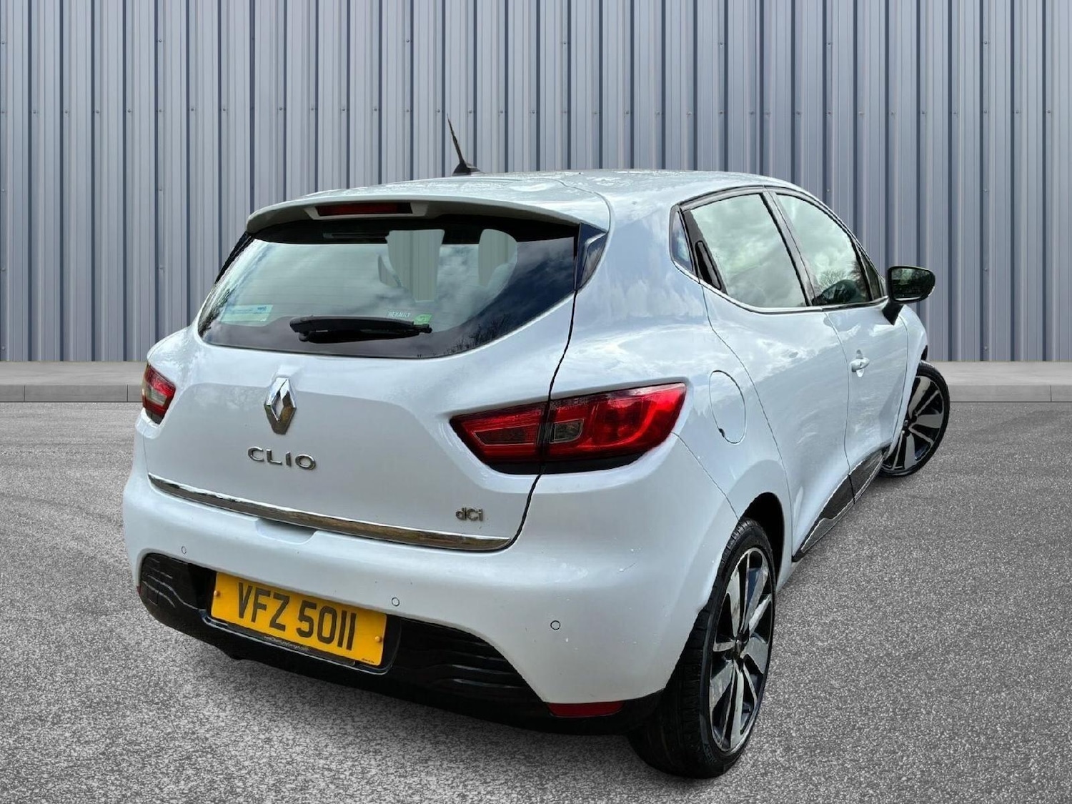 Used Renault Clio 2015 for sale - 78033907: Photo 6