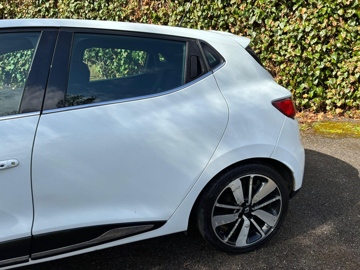 Used Renault Clio 2015 for sale - 78033907: Photo 63