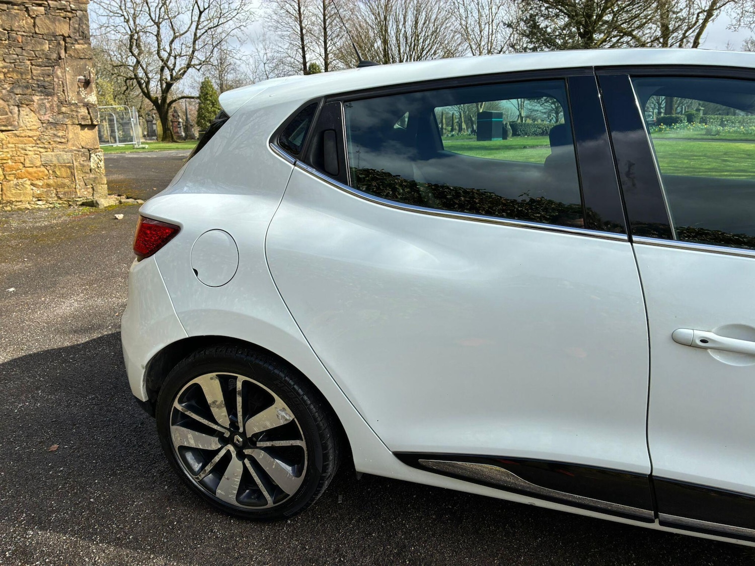 Used Renault Clio 2015 for sale - 78033907: Photo 79