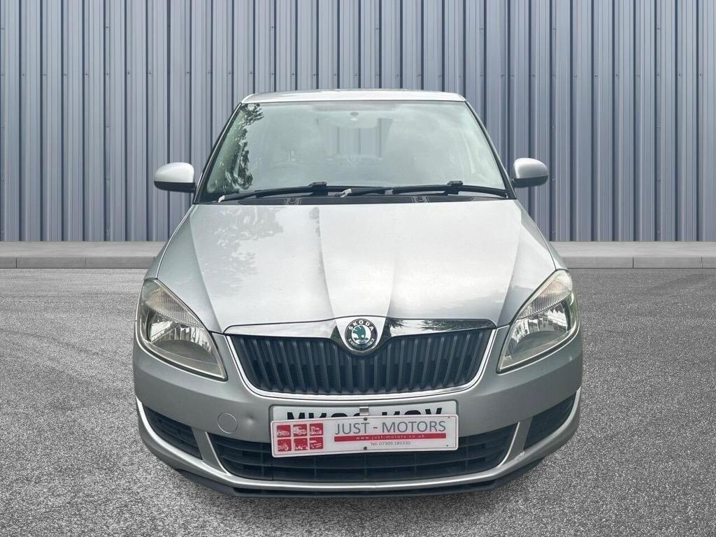 Used Skoda Fabia 2010 for sale - 75940616: Photo 2