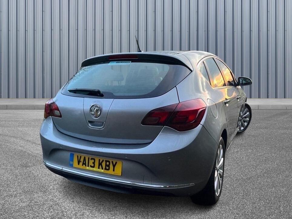 Used Vauxhall Astra 2013 for sale - 77202715: Photo 6