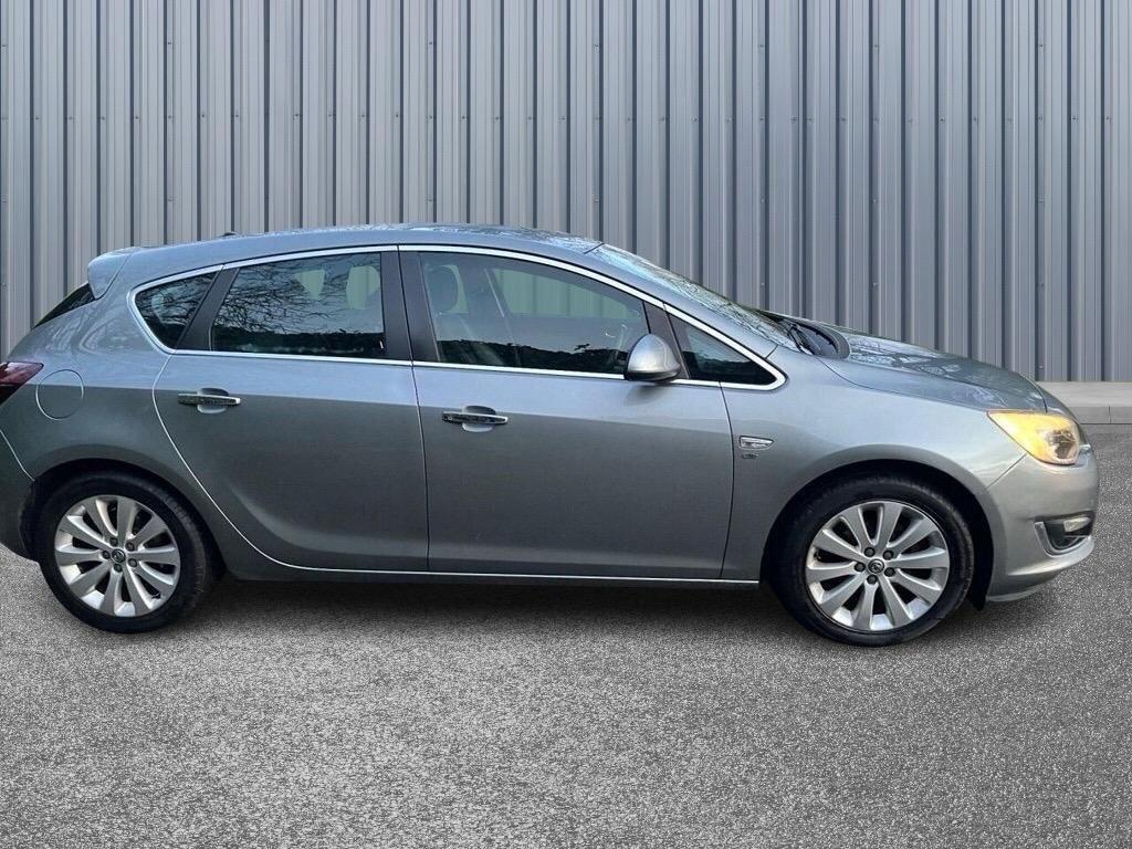 Used Vauxhall Astra 2013 for sale - 77202715: Photo 7