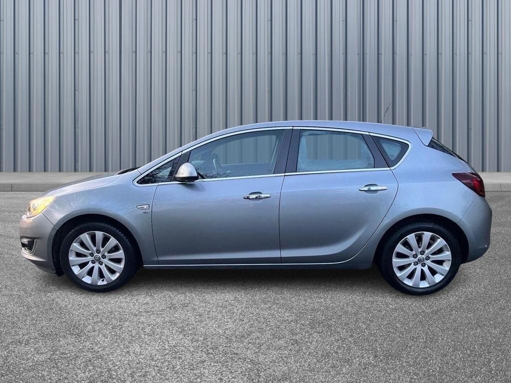 Used Vauxhall Astra 2013 for sale - 77202715: Photo 8