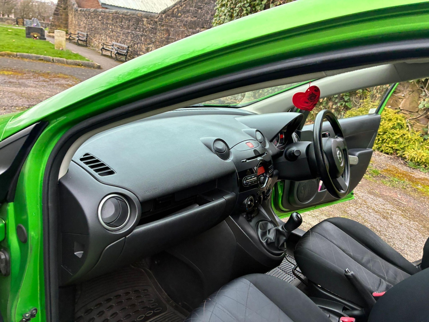 Used Mazda Mazda2 2013 for sale - 77853266: Photo 12