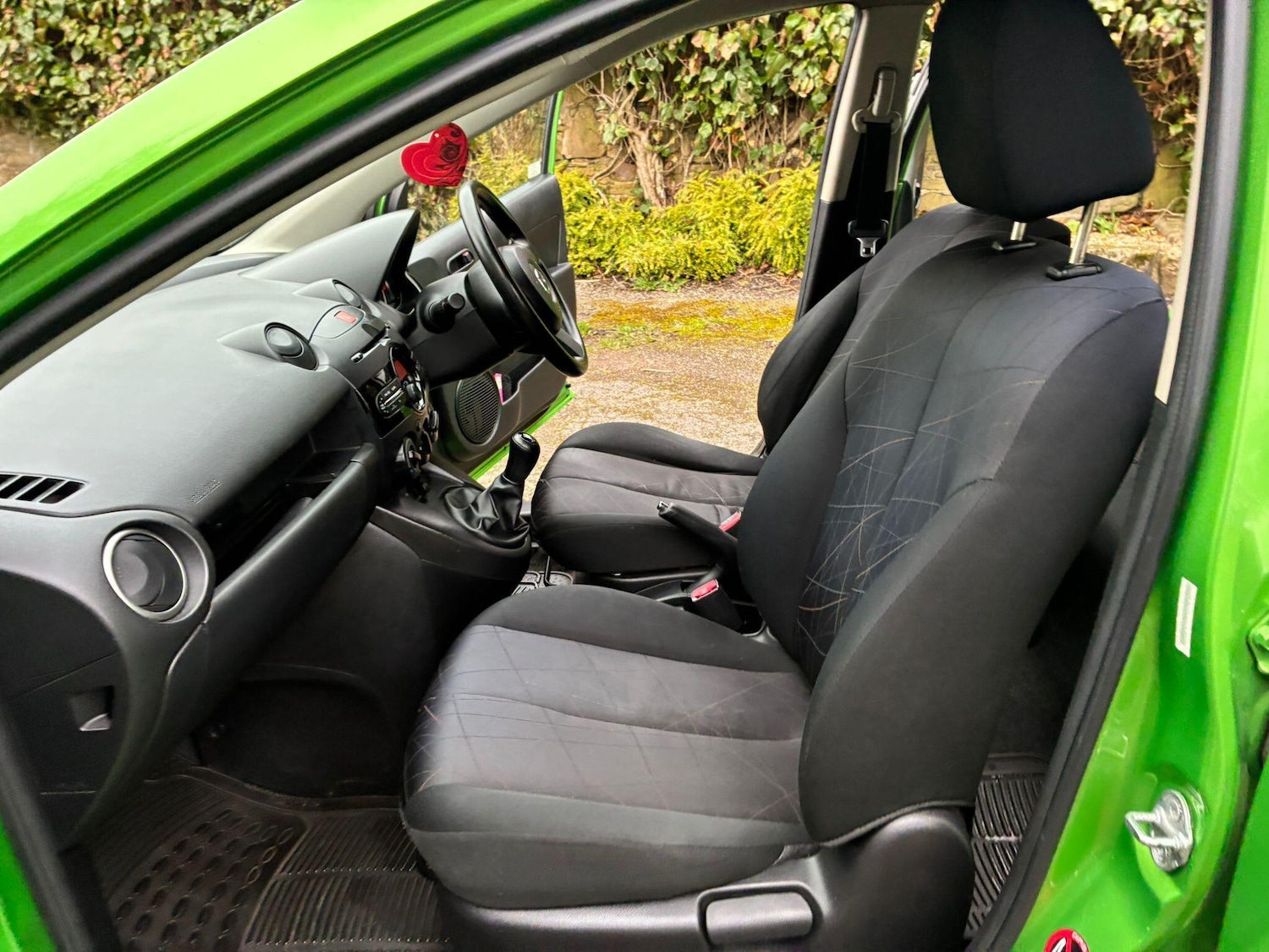 Used Mazda Mazda2 2013 for sale - 77853266: Photo 13