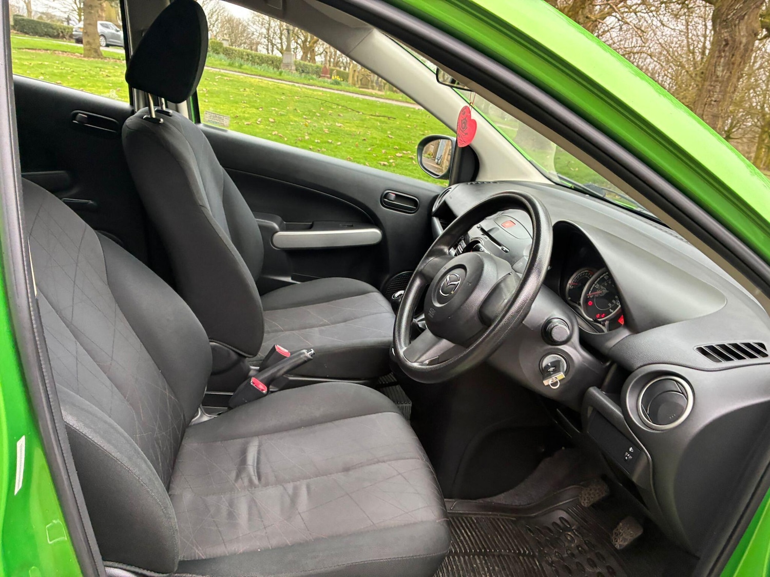 Used Mazda Mazda2 2013 for sale - 77853266: Photo 23