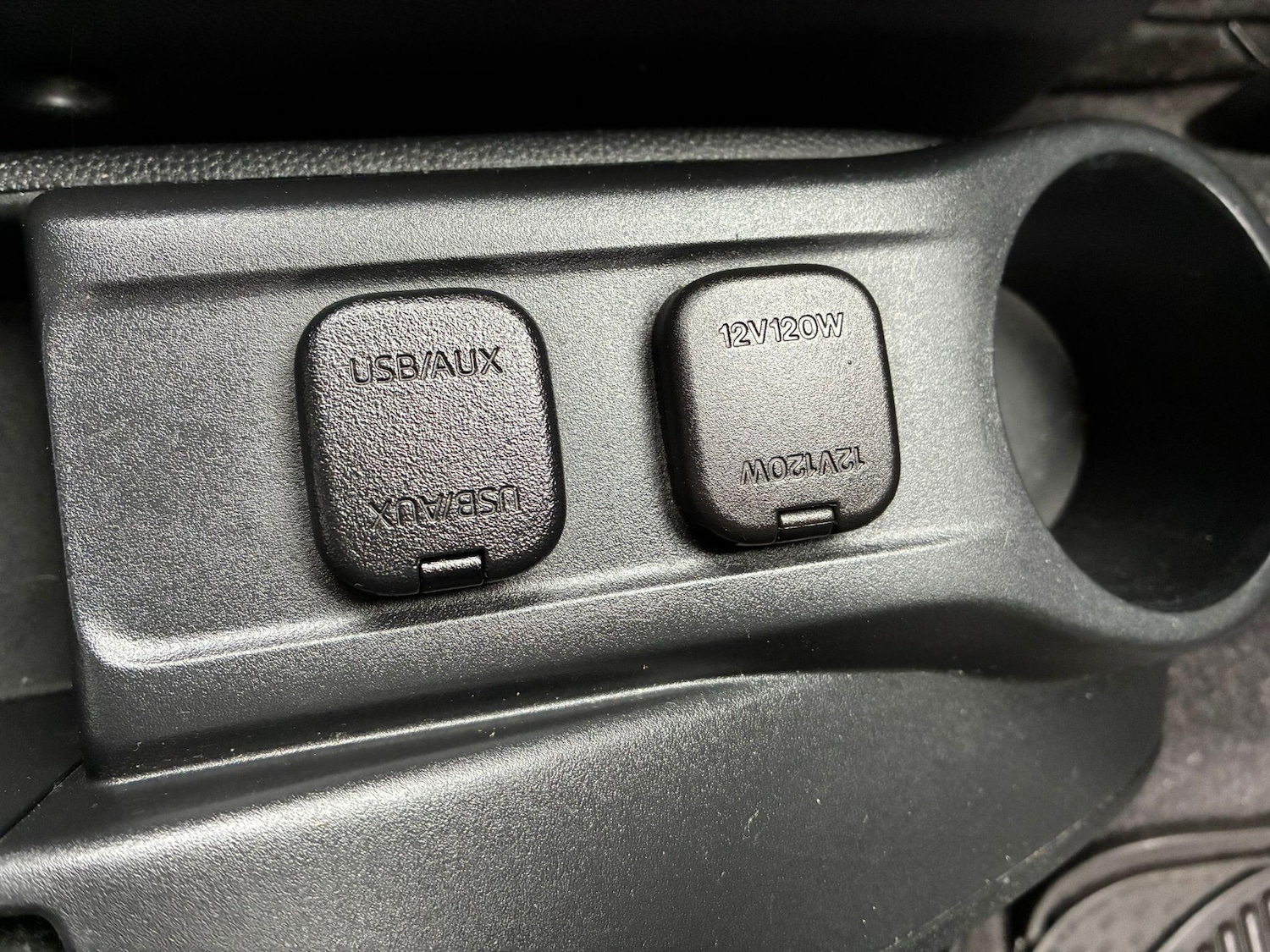 Used Mazda Mazda2 2013 for sale - 77853266: Photo 35