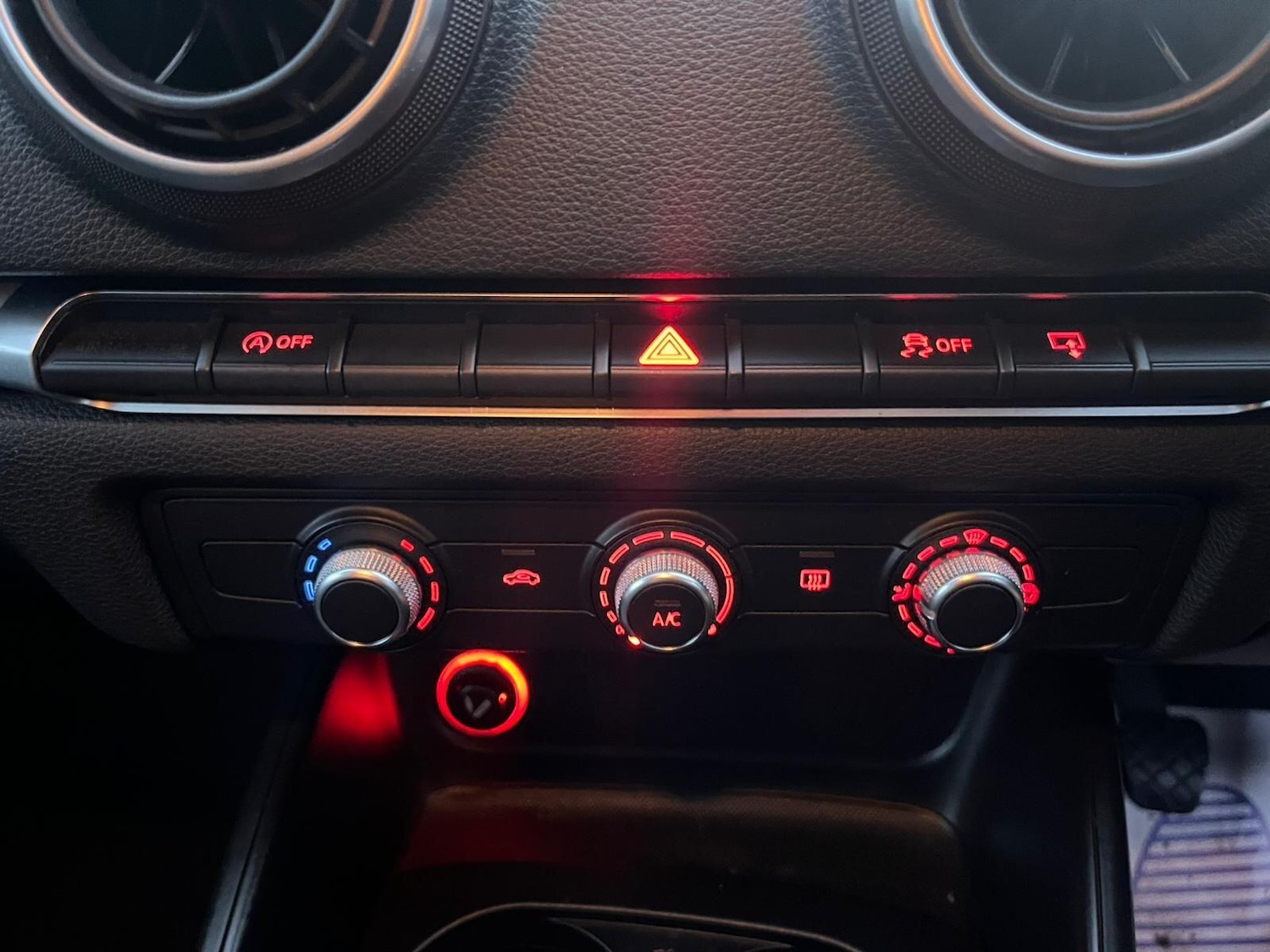 Used Audi A3 2014 for sale - 76613397: Photo 44