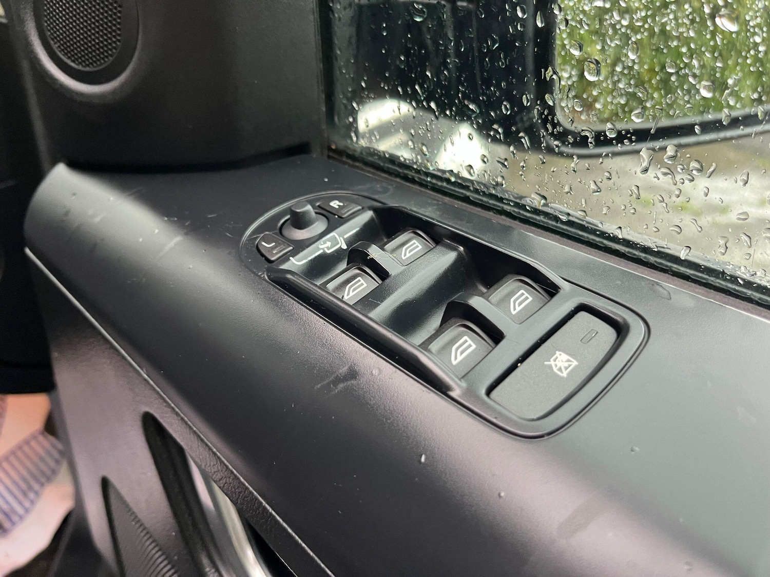 Used Land Rover Freelander 2 2009 for sale - 75927187: Photo 27