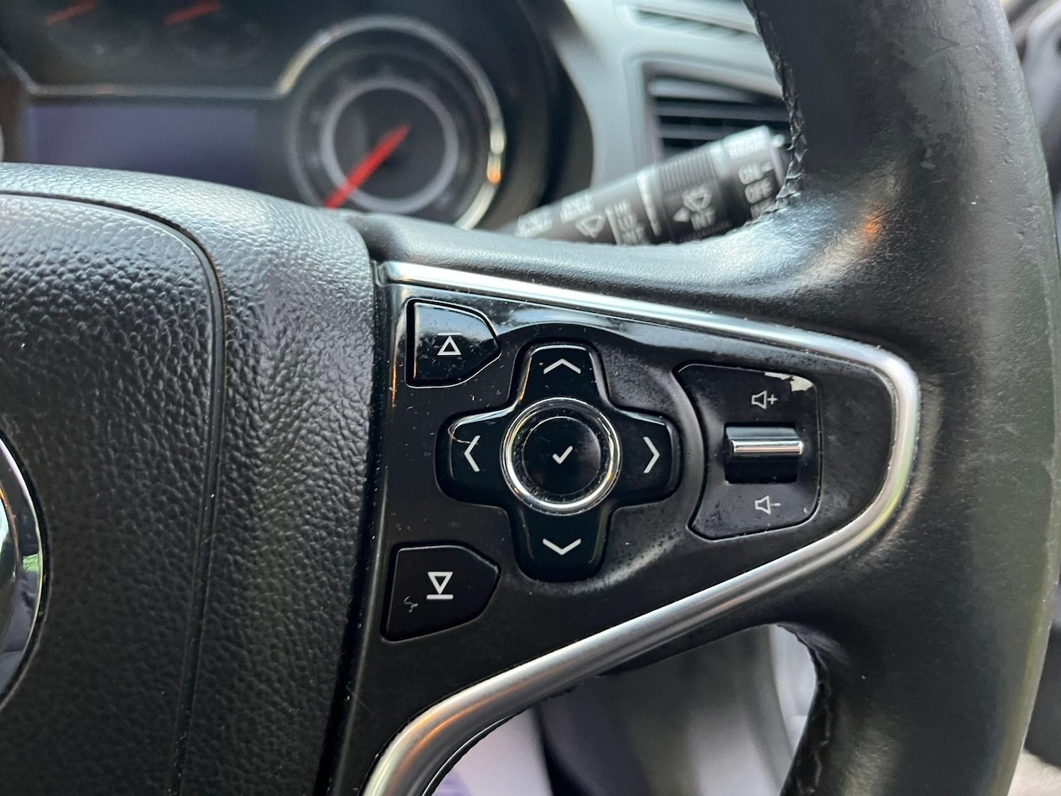 Used Vauxhall Insignia 2015 for sale - 76499576: Photo 32