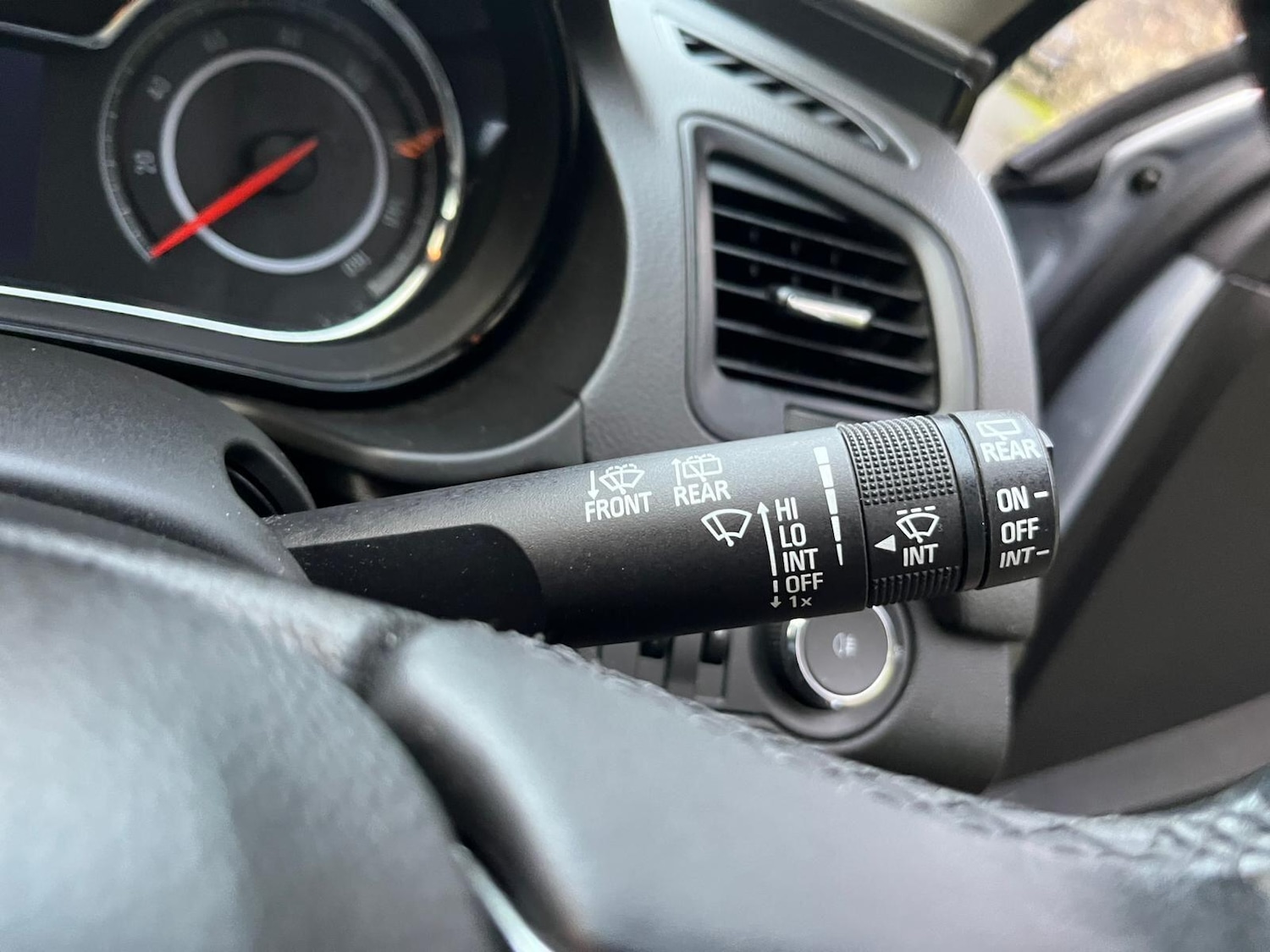 Used Vauxhall Insignia 2015 for sale - 76499576: Photo 33