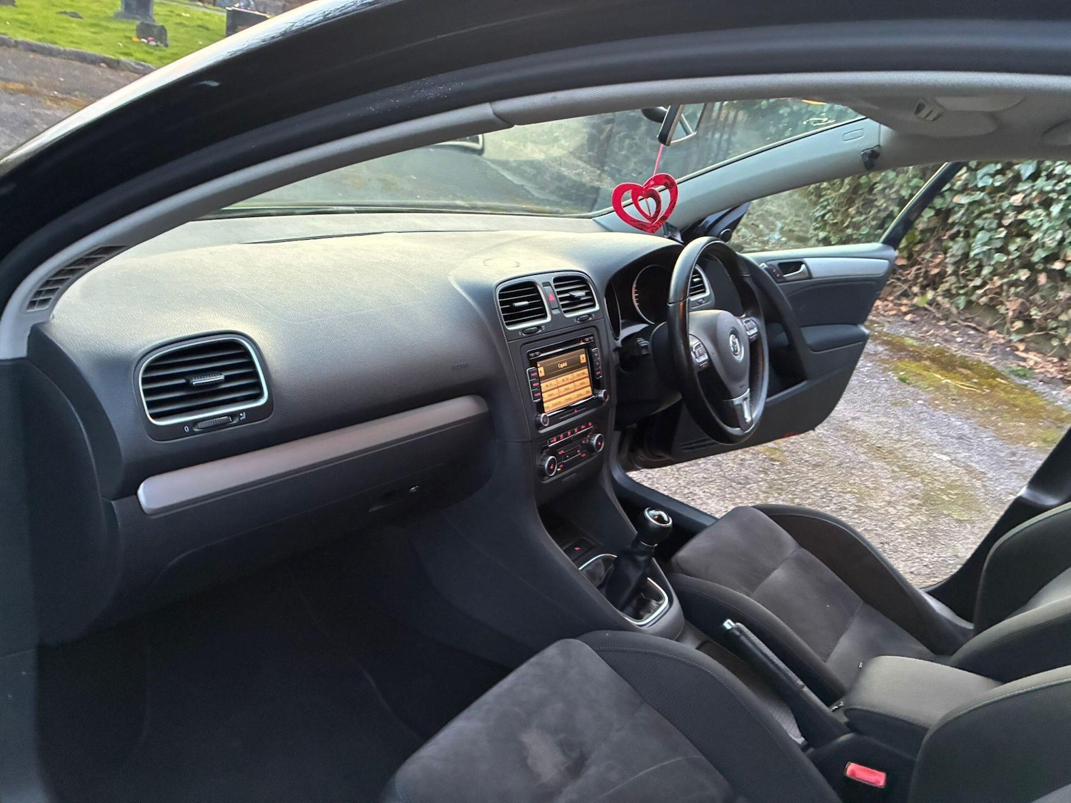 Used Volkswagen Golf 2010 for sale - 77957641: Photo 12