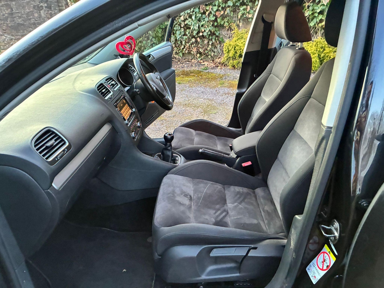 Used Volkswagen Golf 2010 for sale - 77957641: Photo 13