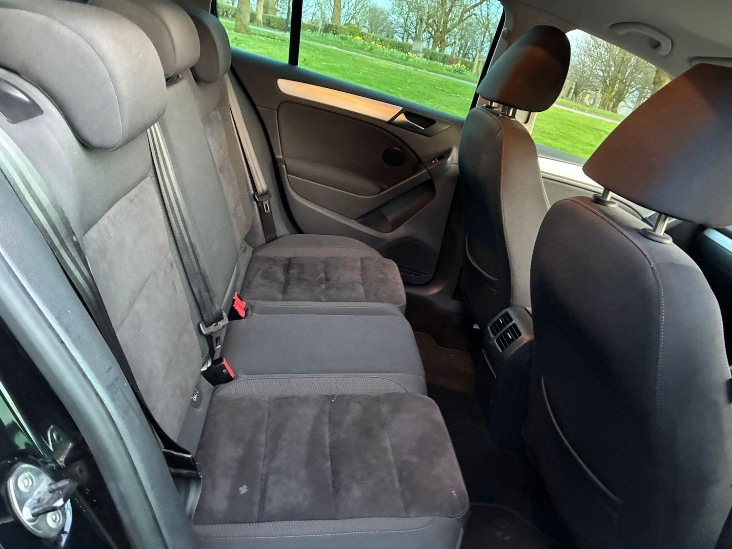 Used Volkswagen Golf 2010 for sale - 77957641: Photo 20