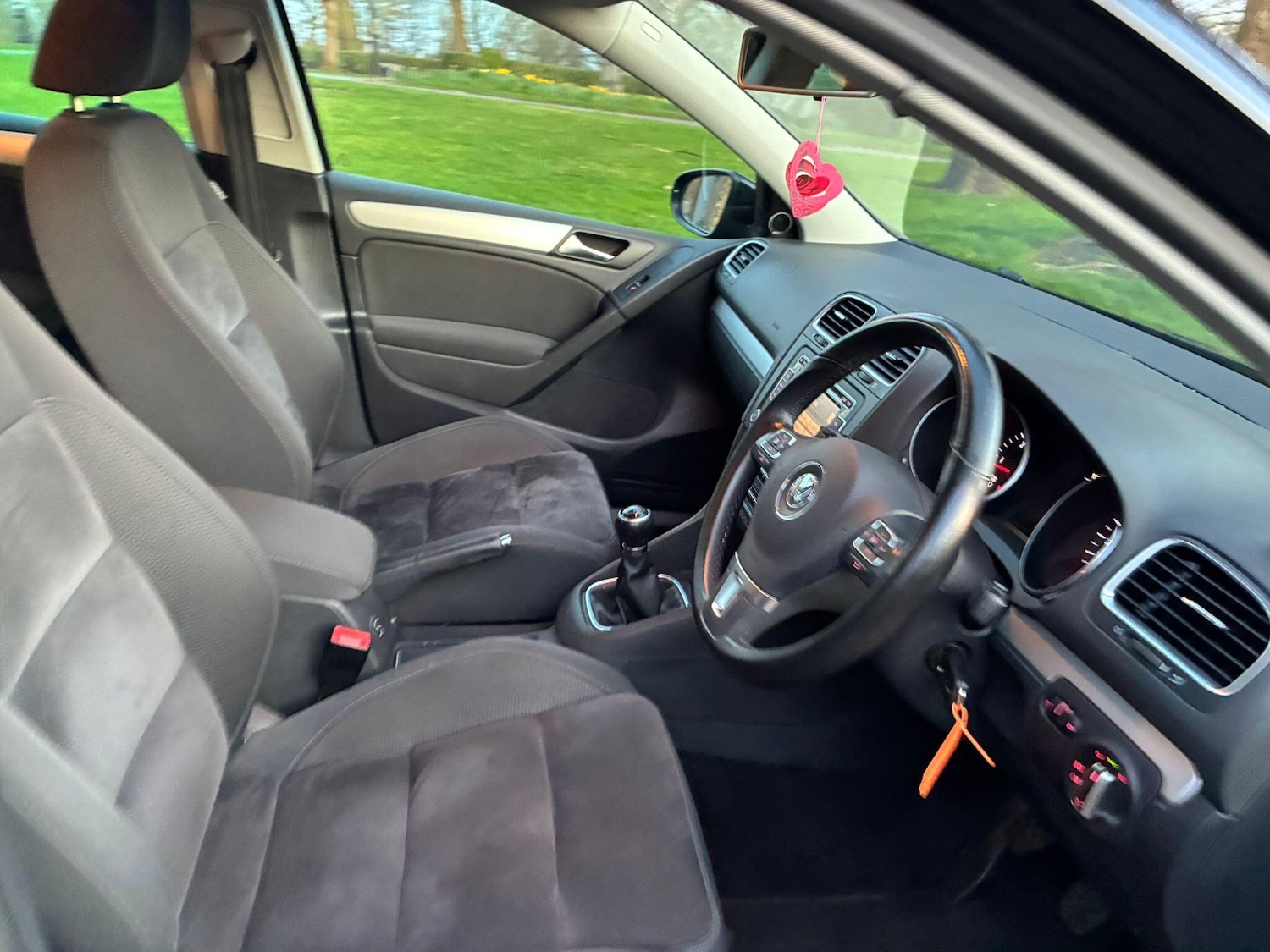 Used Volkswagen Golf 2010 for sale - 77957641: Photo 23