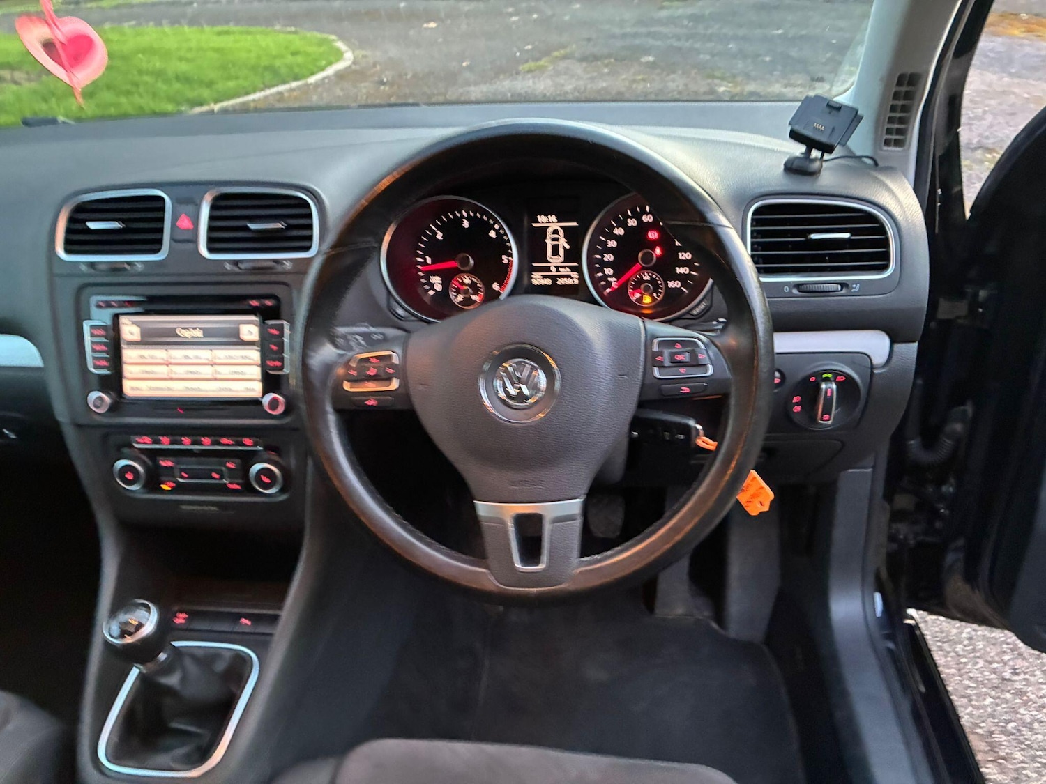 Used Volkswagen Golf 2010 for sale - 77957641: Photo 27