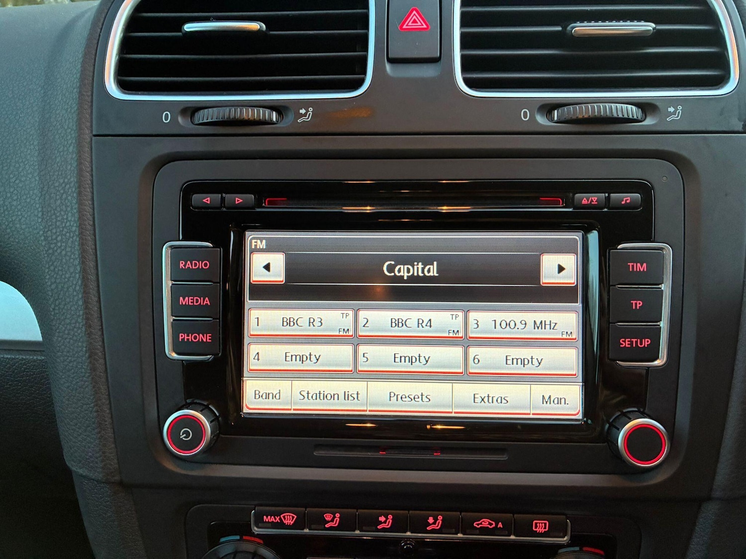 Used Volkswagen Golf 2010 for sale - 77957641: Photo 34