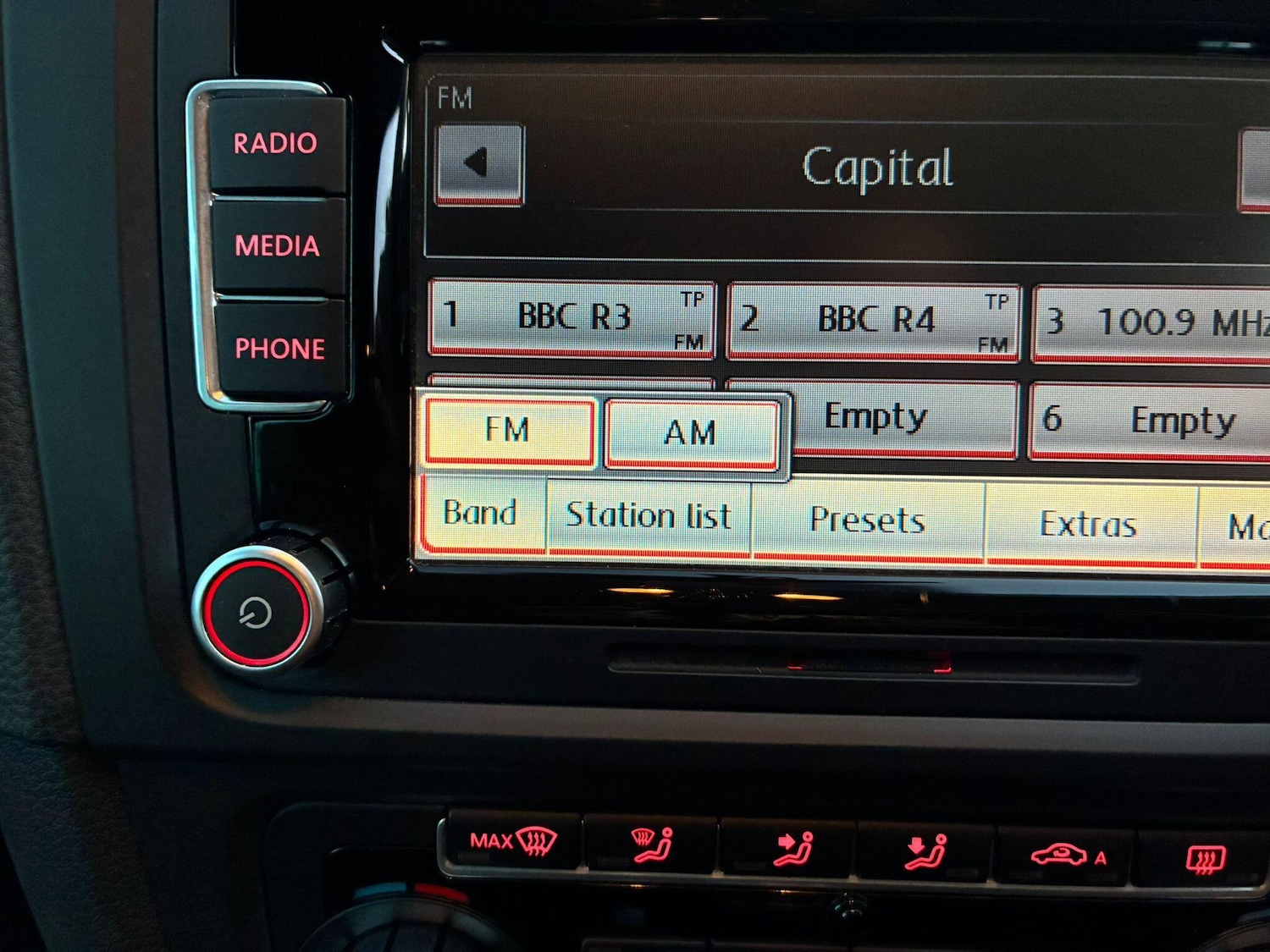 Used Volkswagen Golf 2010 for sale - 77957641: Photo 36