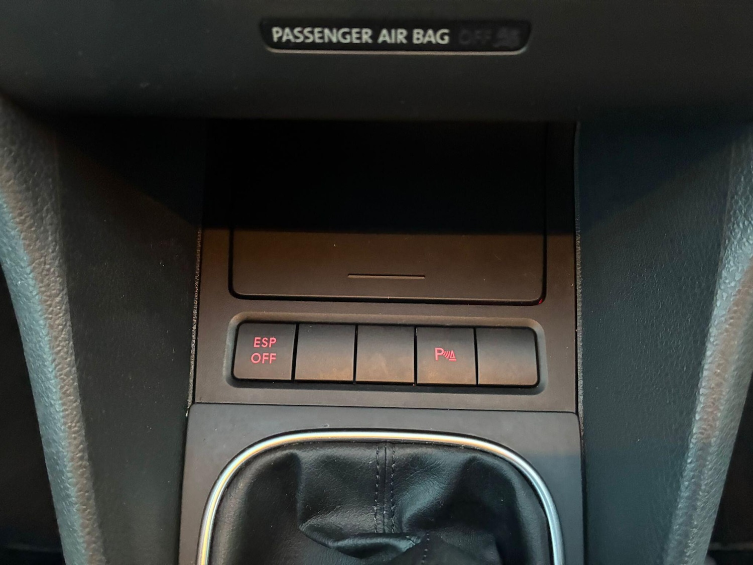 Used Volkswagen Golf 2010 for sale - 77957641: Photo 38