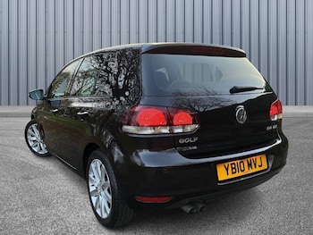 Used Volkswagen Golf 2010 for sale - 77957641: Photo
