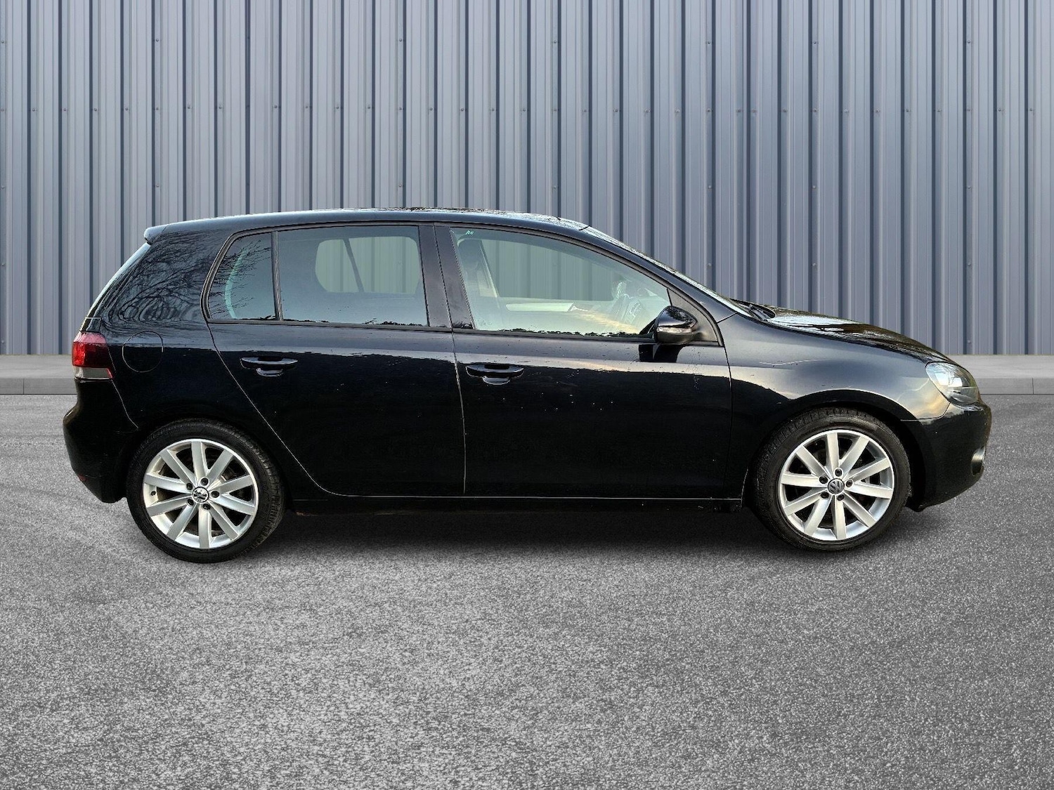 Used Volkswagen Golf 2010 for sale - 77957641: Photo 7