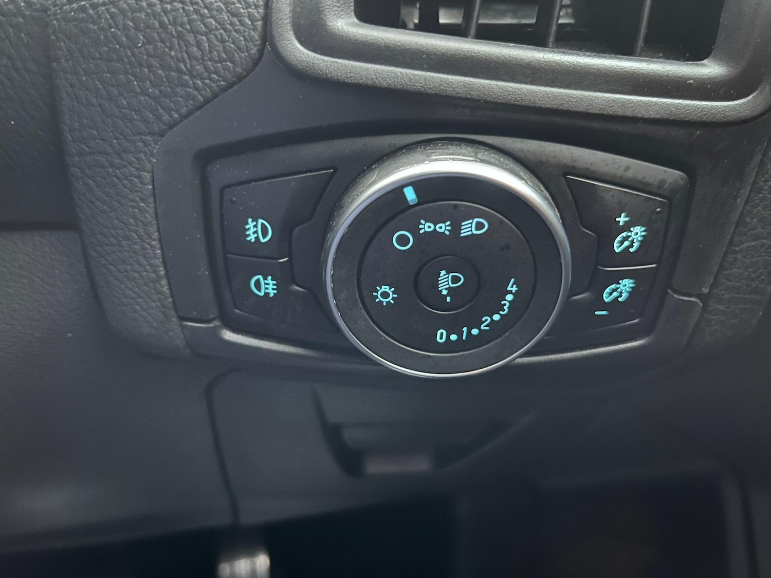 Used Ford Focus 2015 for sale - 77291411: Photo 34