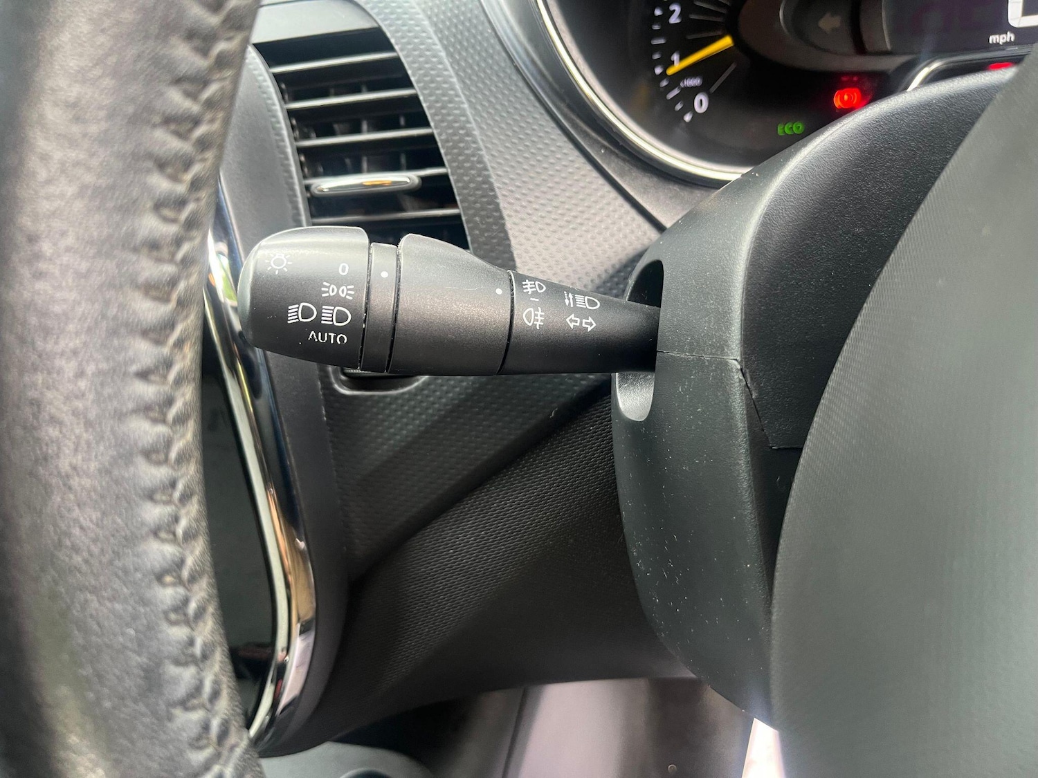 Used Renault Captur 2014 for sale - 76109465: Photo 27
