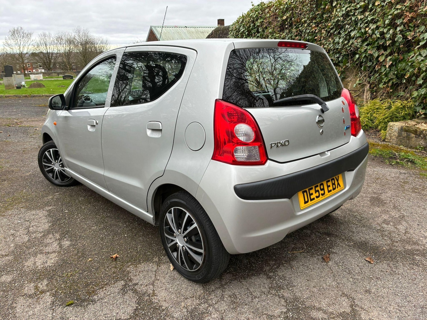 Used Nissan Pixo 2009 for sale - 77883082: Photo 49