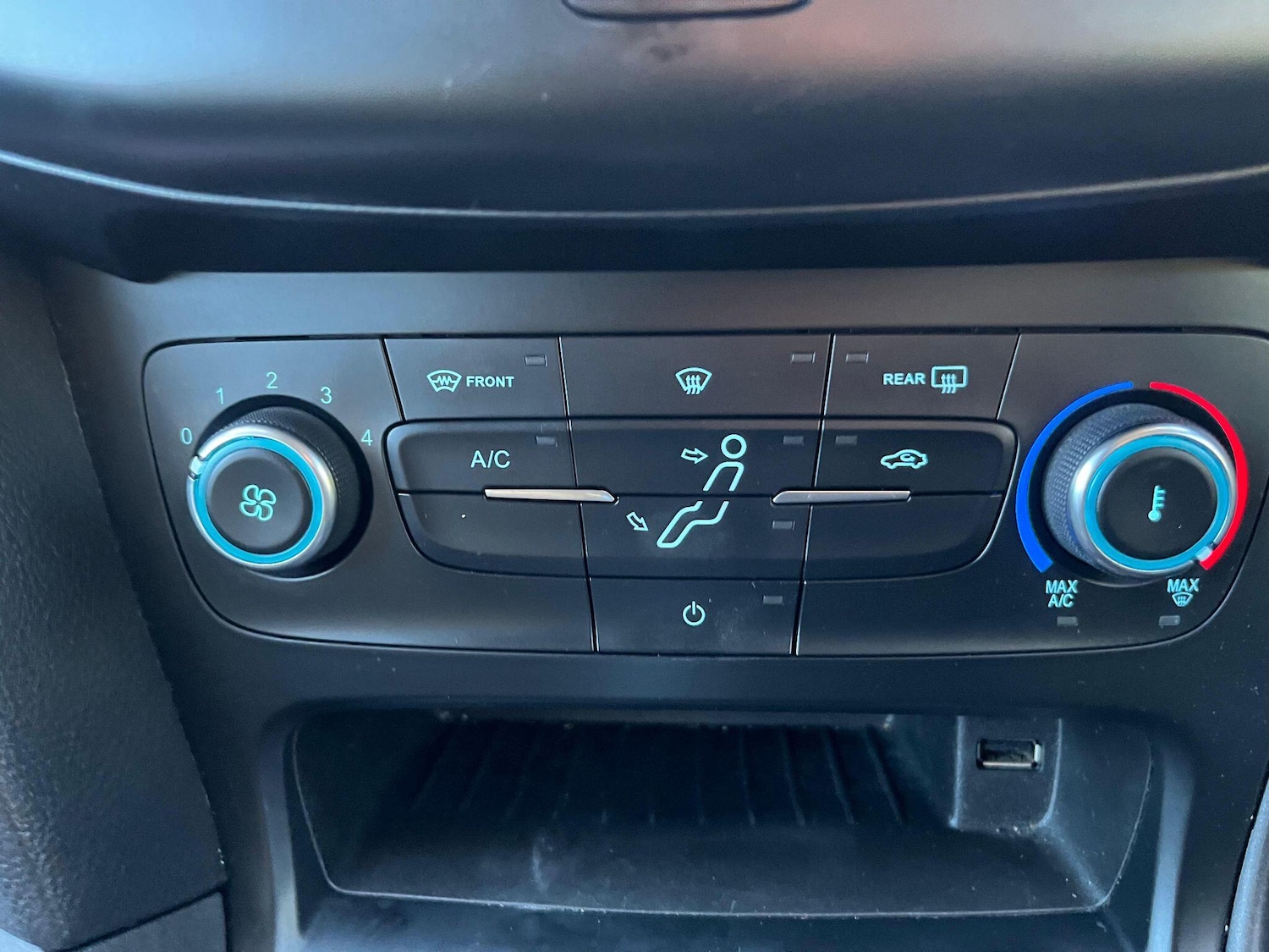 Used Ford Focus 2016 for sale - 77098038: Photo 46