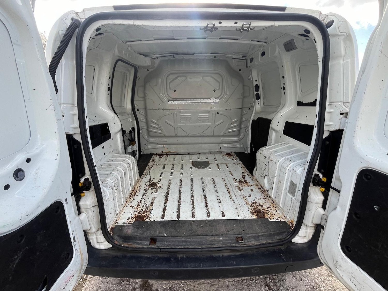 Used Peugeot Bipper 2014 for sale - 78058734: Photo 11