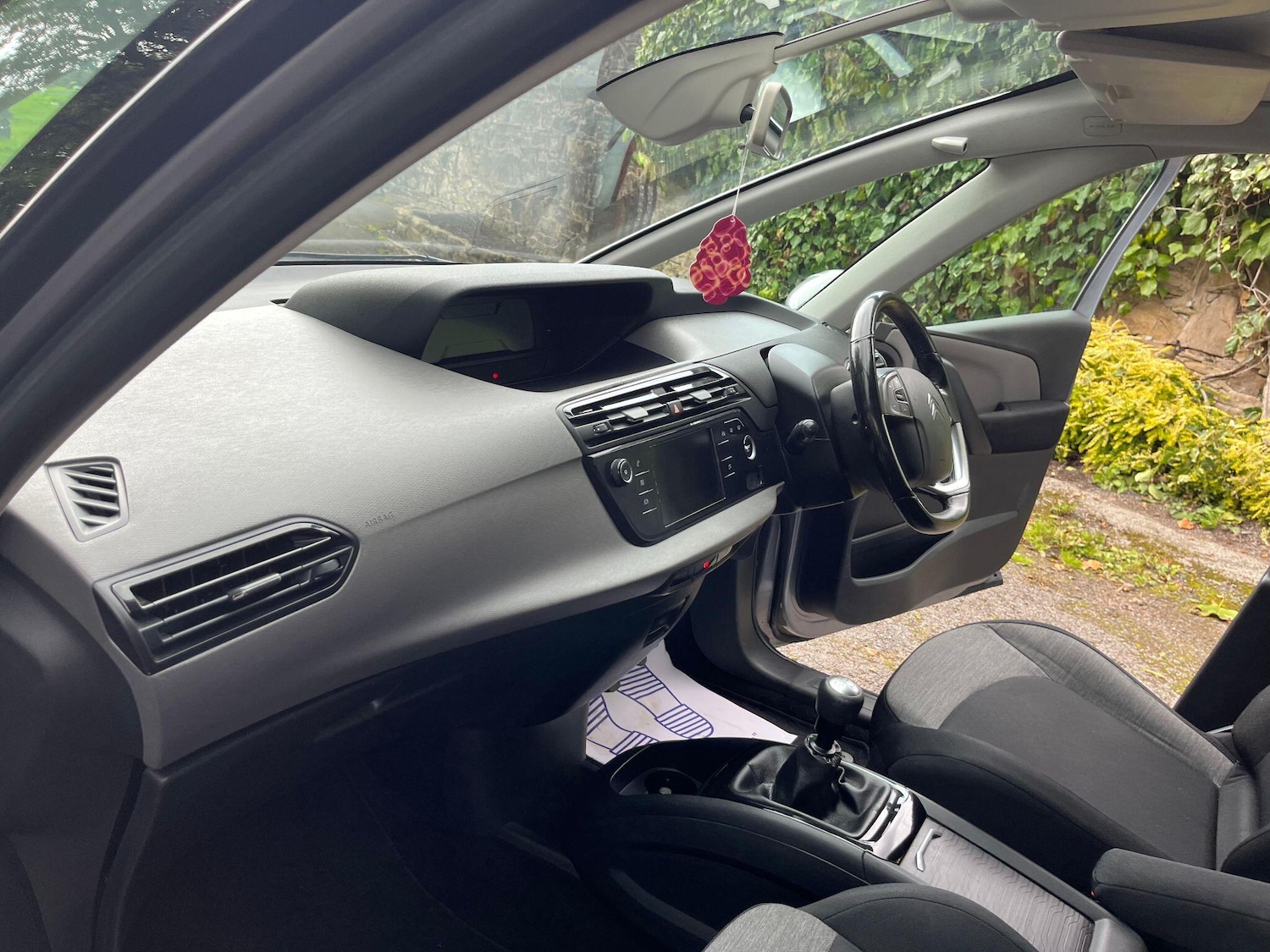 Used Citroen C4 Grand Picasso 2016 for sale - 76000620: Photo 11