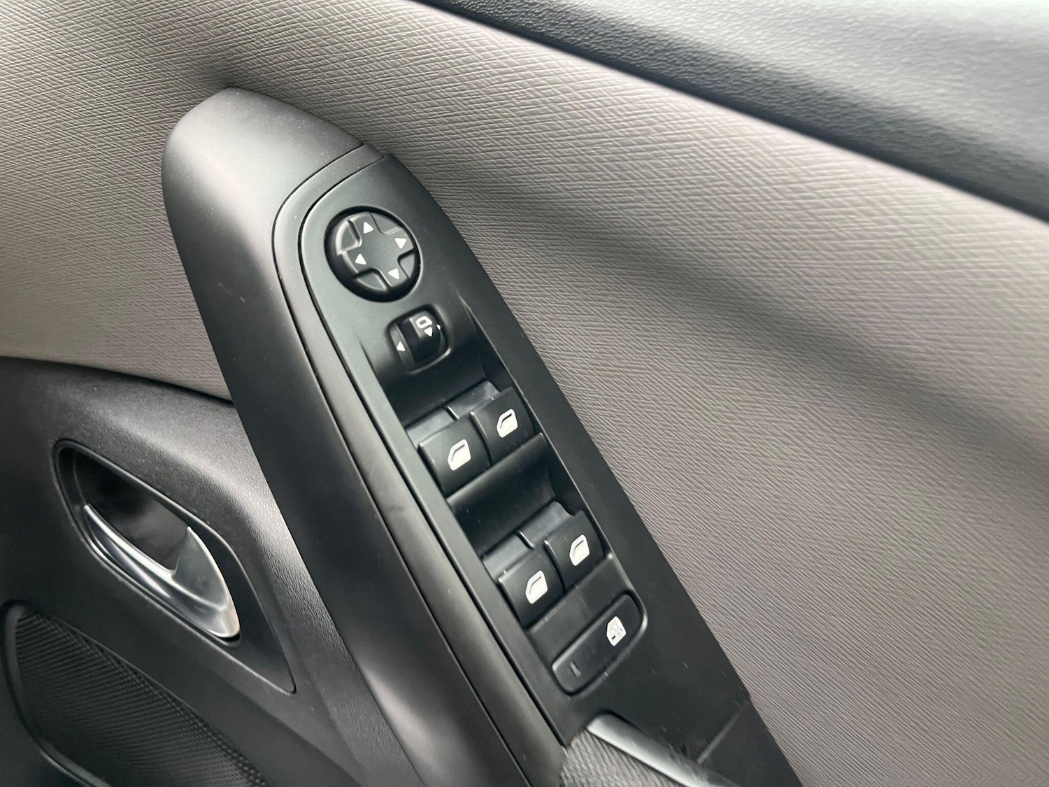 Used Citroen C4 Grand Picasso 2016 for sale - 76000620: Photo 30