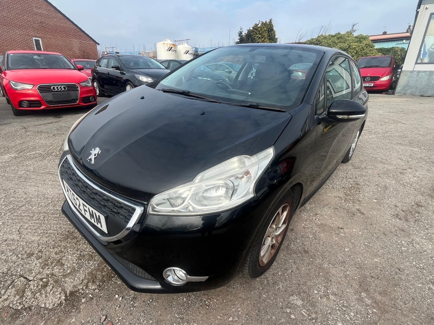 Used Peugeot 208 2012 for sale - 77994216: Photo 3