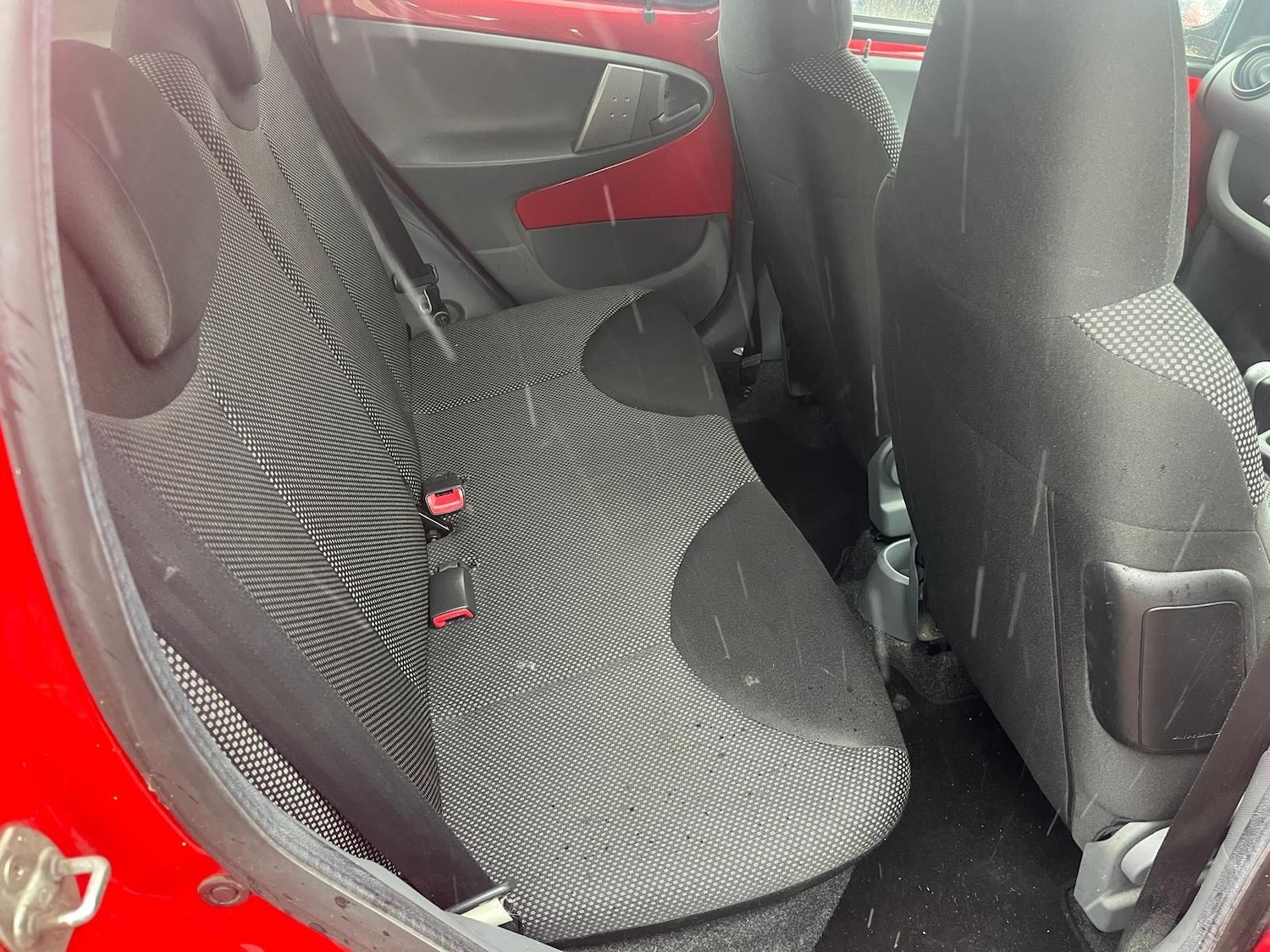 Used Toyota AYGO 2011 for sale - 77908925: Photo 11