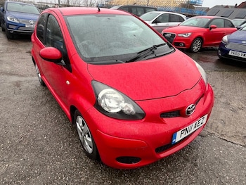 Used Toyota AYGO 2011 for sale - 77908925: Photo