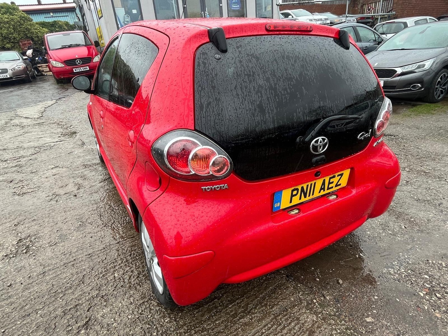 Used Toyota AYGO 2011 for sale - 77908925: Photo 4