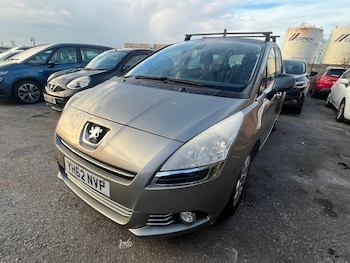 Used Peugeot 5008 2013 for sale - 77237630: Photo