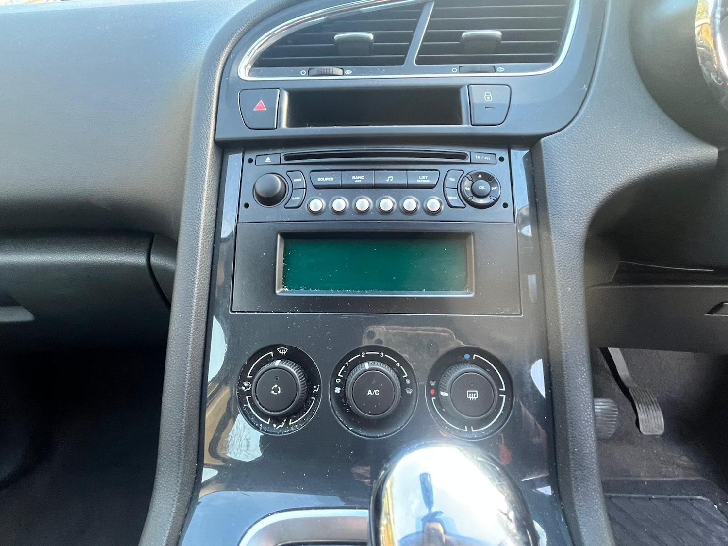 Used Peugeot 5008 2013 for sale - 77237630: Photo 7