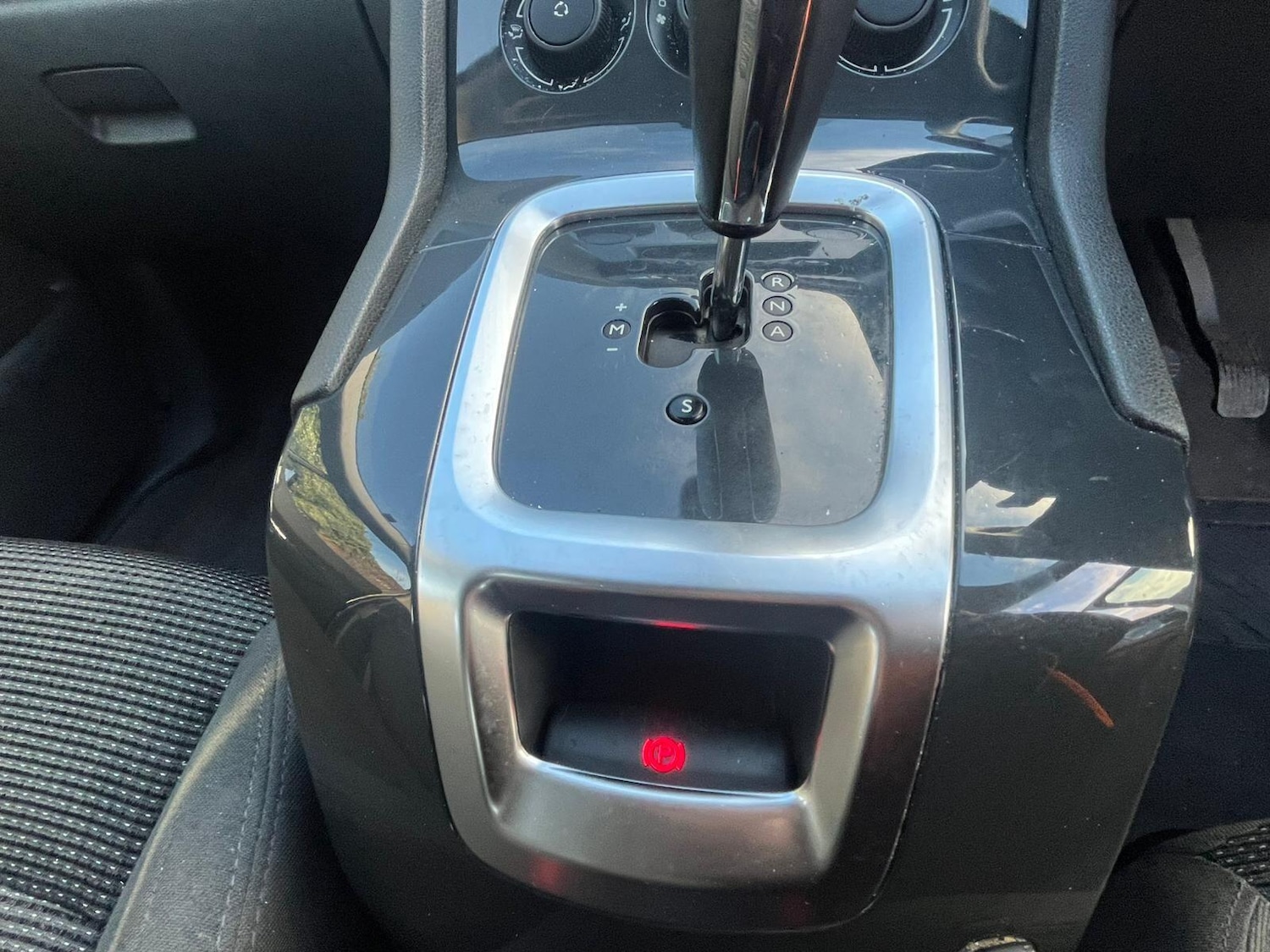 Used Peugeot 5008 2013 for sale - 77237630: Photo 8