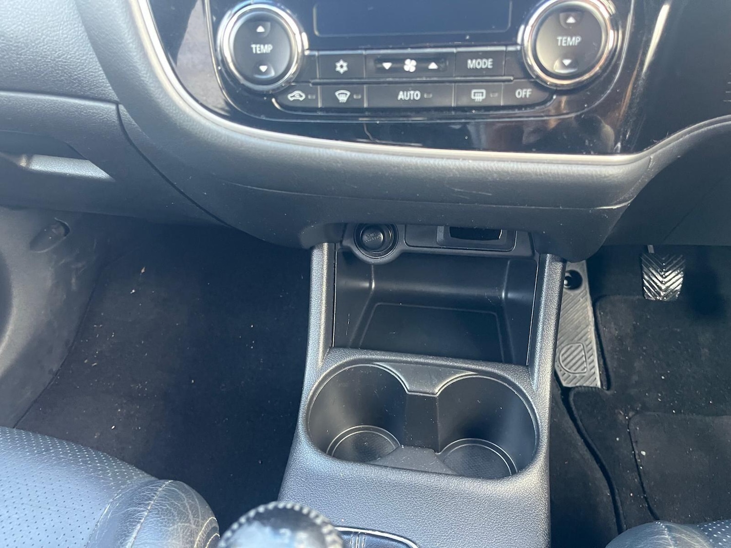 Used Mitsubishi Outlander for sale - 76522282: Photo 28