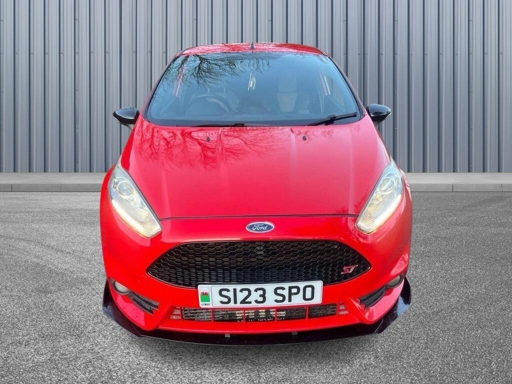 Used Ford Fiesta 2014 for sale - 77229209: Photo 2