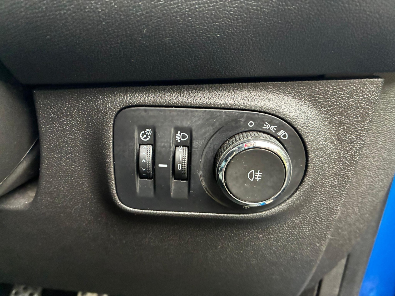 Used Vauxhall ADAM 2015 for sale - 77625258: Photo 30