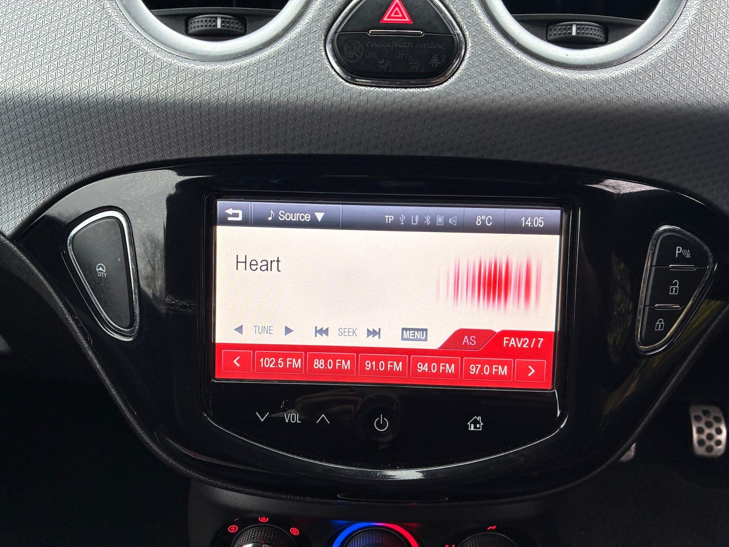 Used Vauxhall ADAM 2015 for sale - 77625258: Photo 33