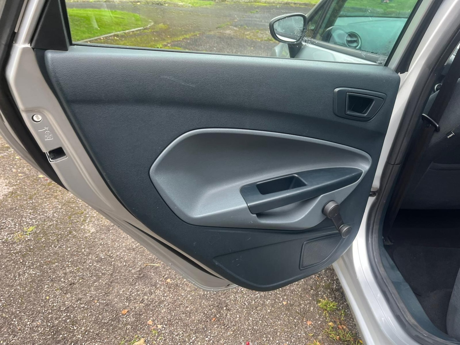 Used Ford Fiesta 2010 for sale - 76175068: Photo 15